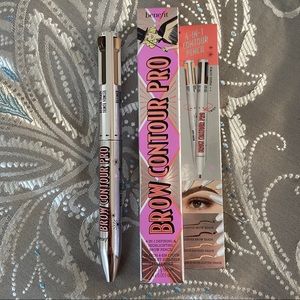Benefit Cosmetics Brow Contour Pro in Brown Light